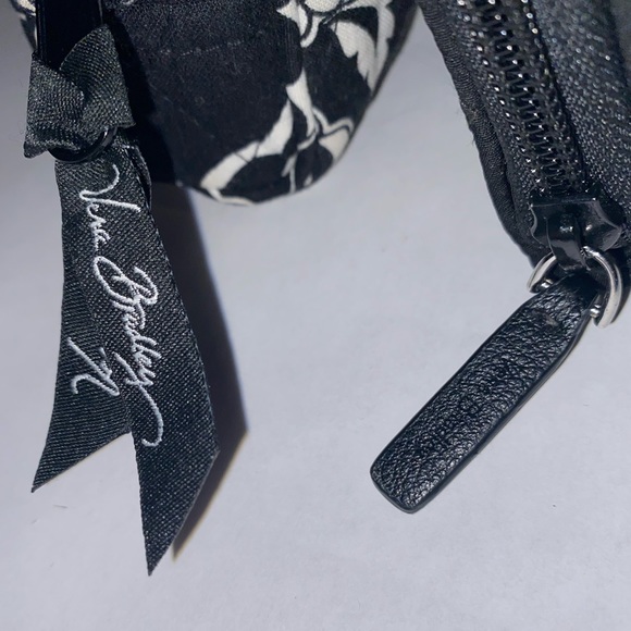 VERA BRADLEY WALLET & MAKEUP BAG - Picture 4 of 6